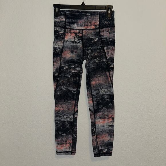 lululemon athletica Black and Pink Leggings - Picture 1 of 8